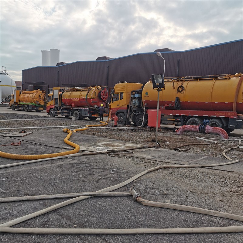 龙港污水池清理